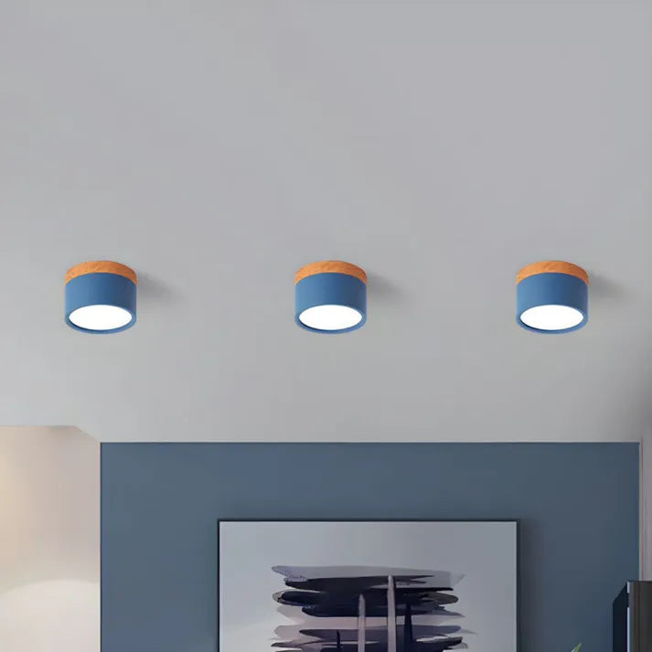 Aura Cylinder: Modern LED Ceiling Light for Focused Illumination