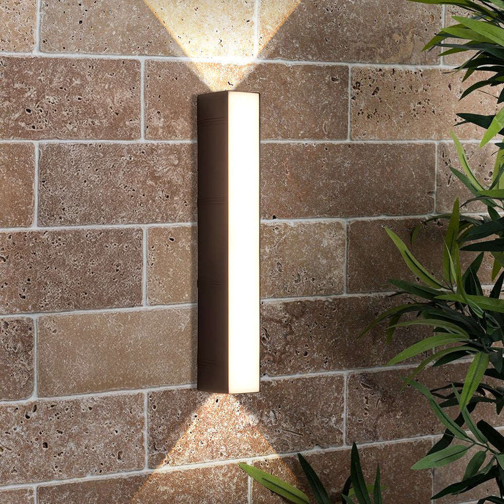 Illuminating Exterior LED Wall Light