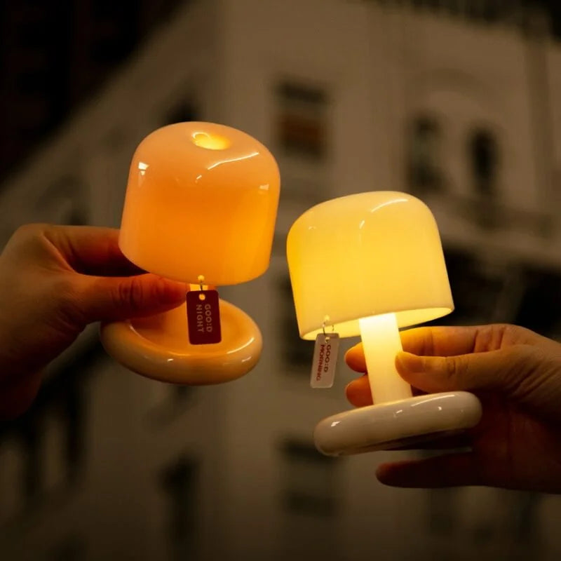 Sunset Glow: Portable Projection Lamp for Ambiance