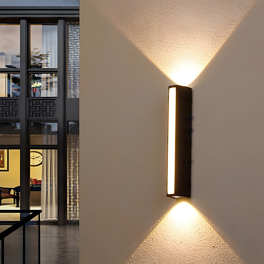 Illuminating Exterior LED Wall Light
