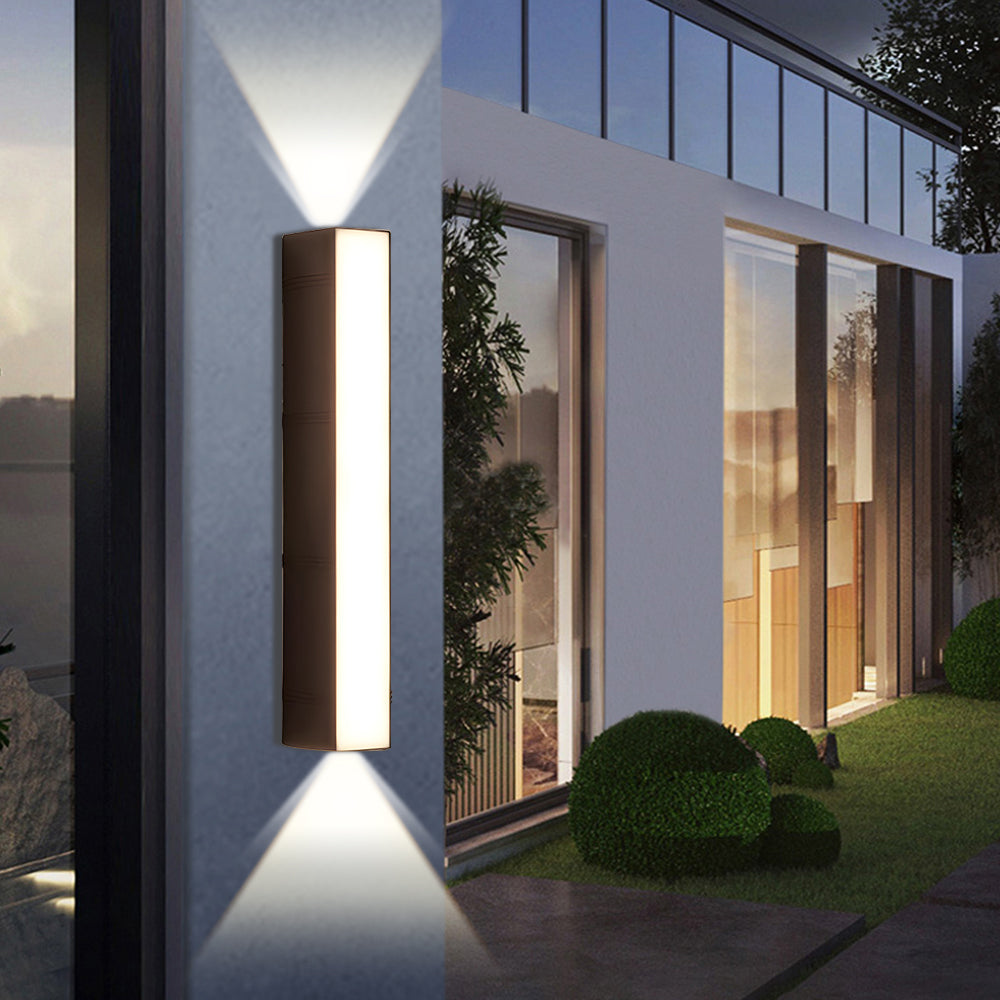 Illuminating Exterior LED Wall Light