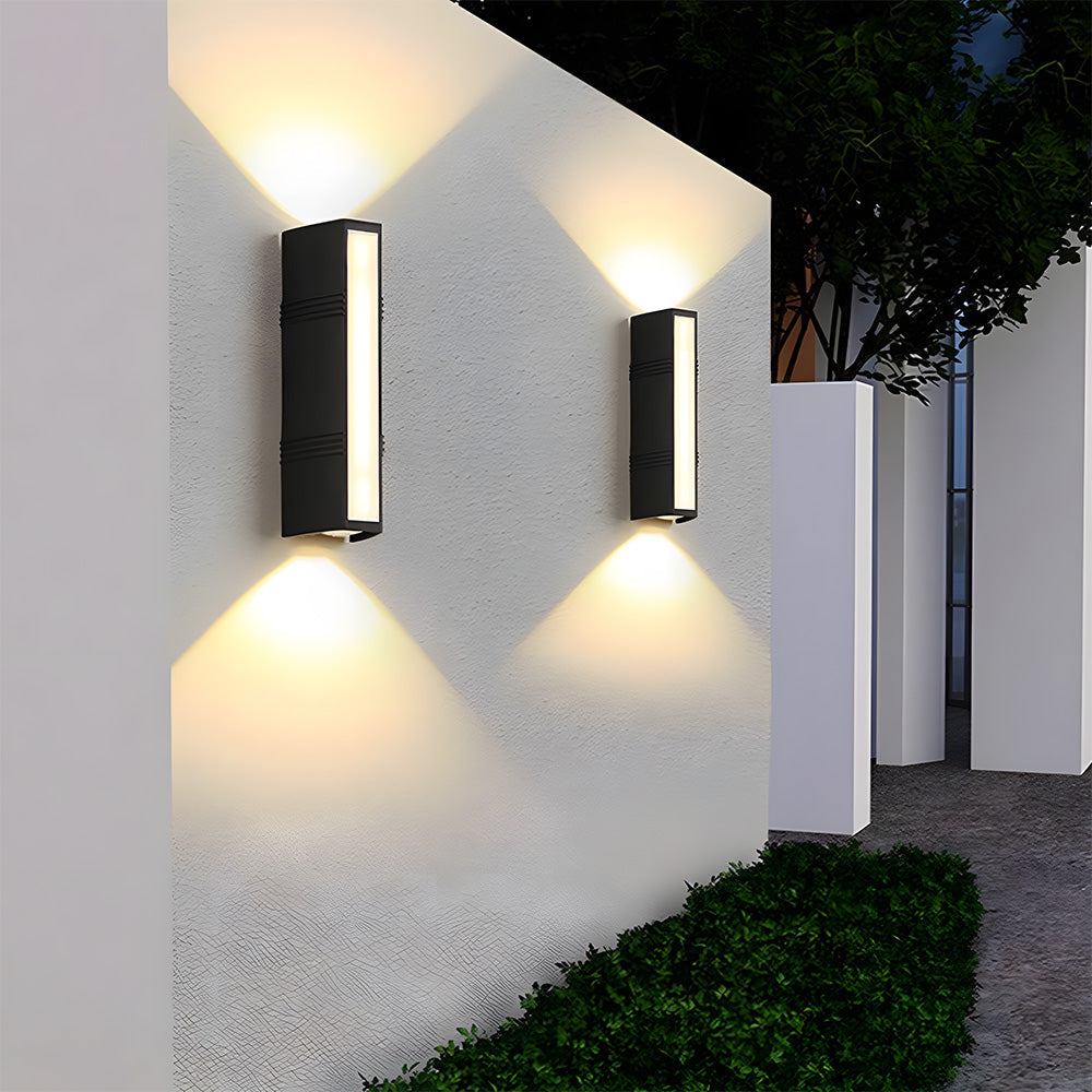 Illuminating Exterior LED Wall Light