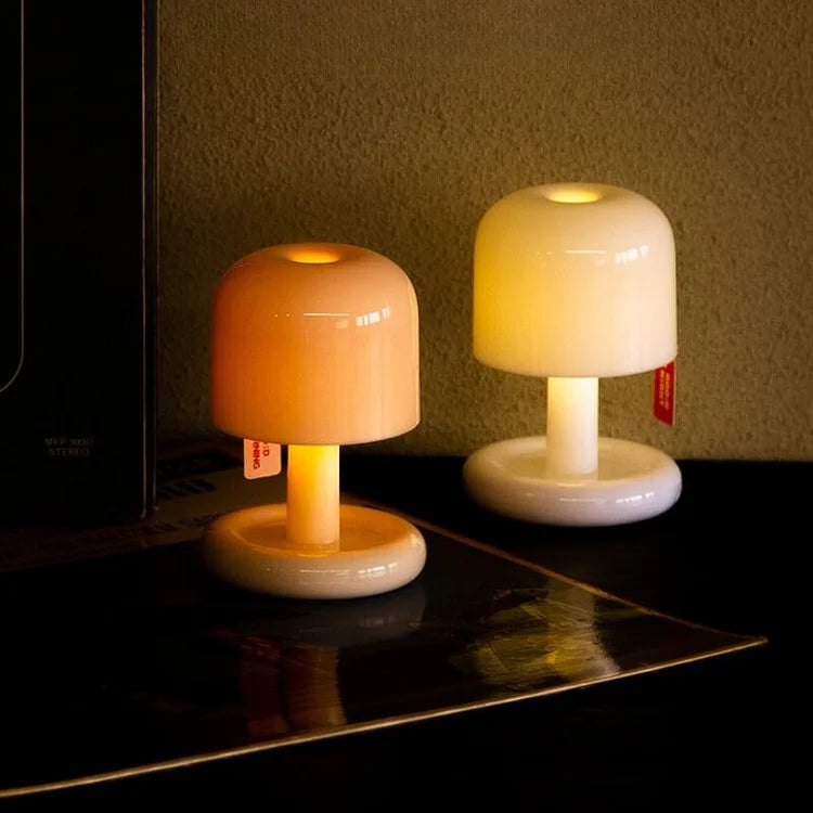 Sunset Glow: Portable Projection Lamp for Ambiance