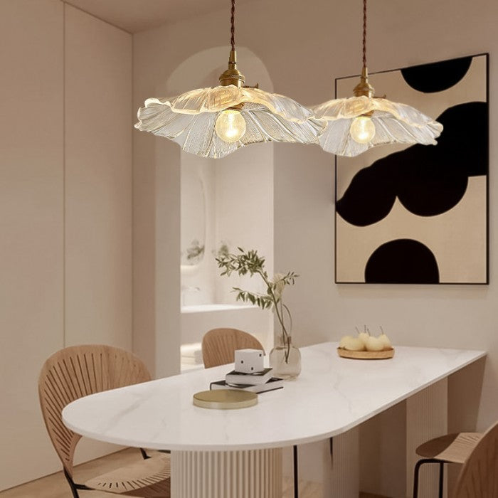 LumiBloom: Organic Flower-Inspired Pendant Light