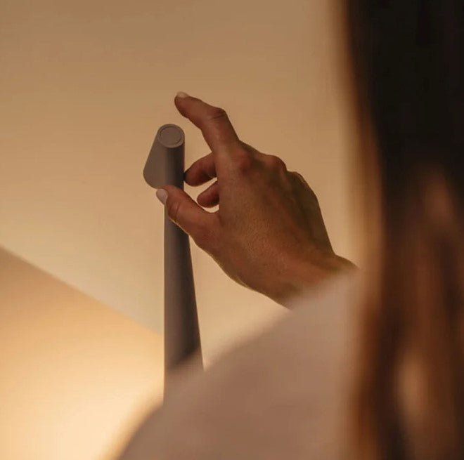 LumaGlow: Rechargeable Ambient Table Lamp